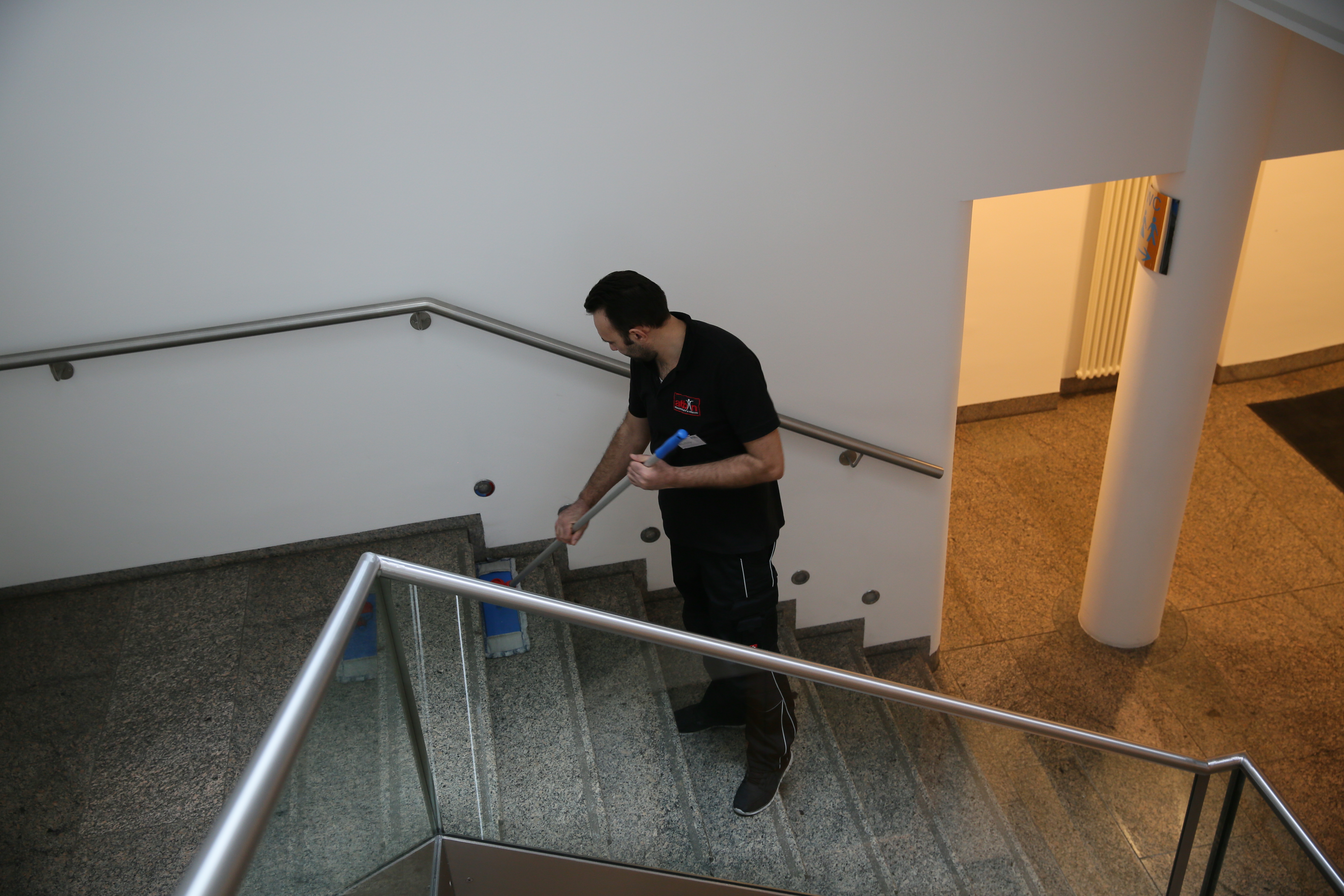 Treppenreinigung | ATBIN